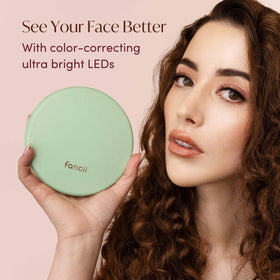 Fancii Taylor 5-inch wide distortion-free mirror for edge-to-edge clarity.