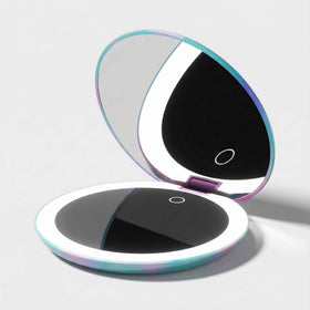 Rechargeable battery powers the mirror up to 30 days