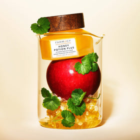 Farmacy Honey Potion ingredients include niacinamide for radiance.