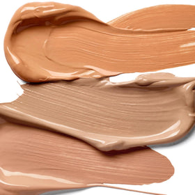 FARMASi VFX Pro foundation oil-free formula in use on skin for a natural look.