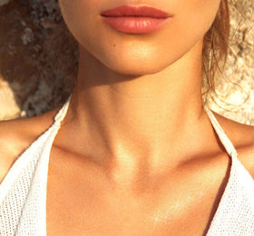 FarmHouse Fresh Lustre Drench golden shimmer enhances sun-kissed tone