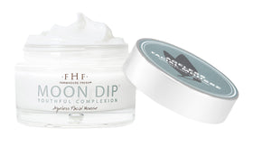 FarmHouse Fresh Moon Dip bottle highlights premium packaging and radiant hydration.
