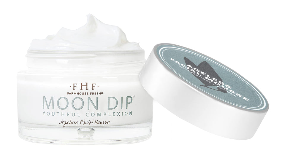 FarmHouse Fresh Moon Dip bottle highlights premium packaging and radiant hydration.
