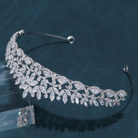 FASNAHOK tiara ideal for photoshoots and special occasions