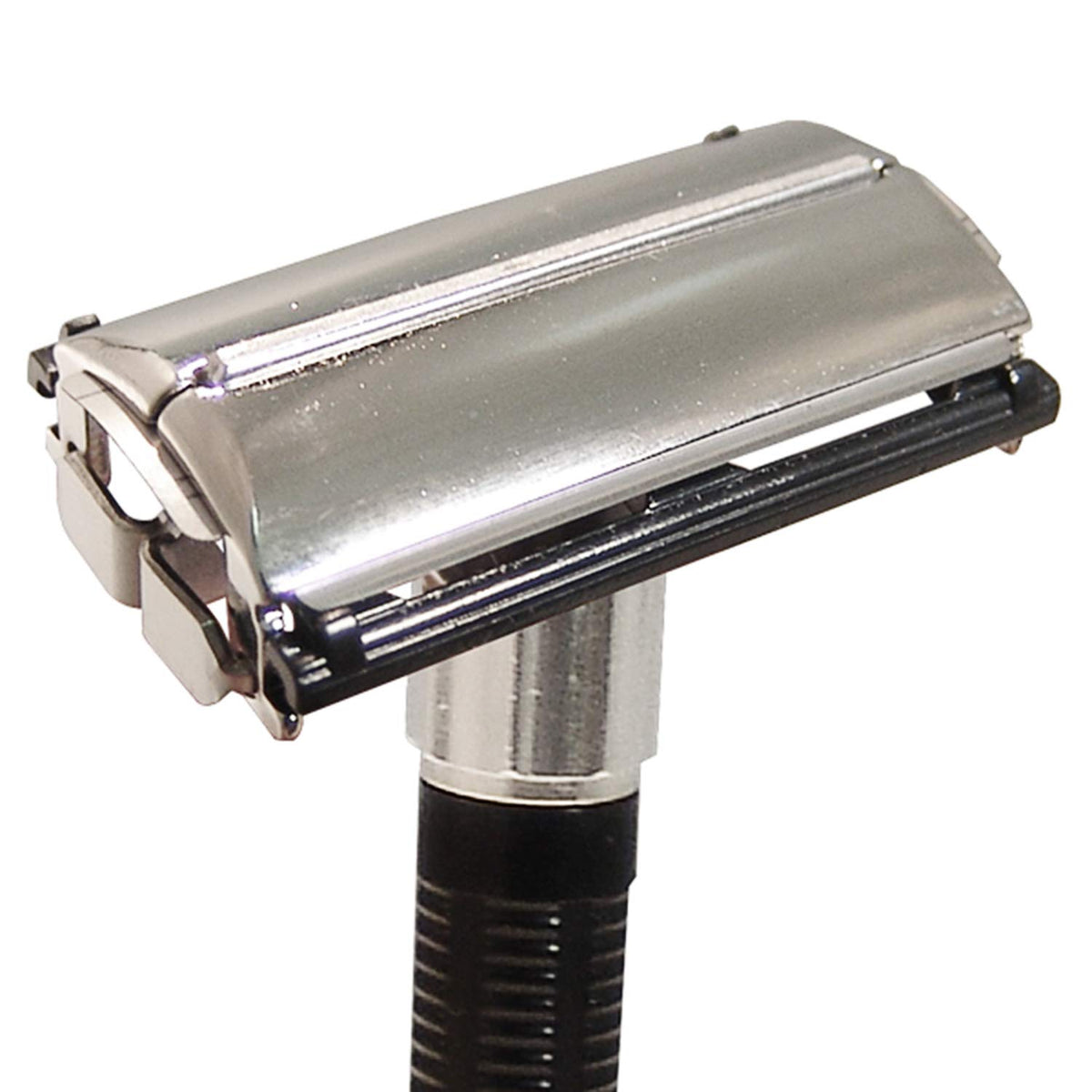 Feather butterfly head on the razor open for easy blade loading and cleaning.