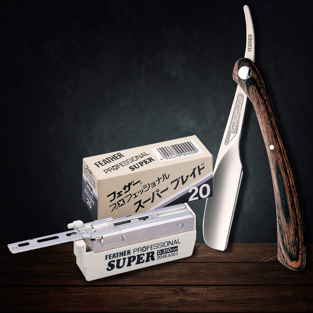 Feather ProSuper 100-blade pack on display