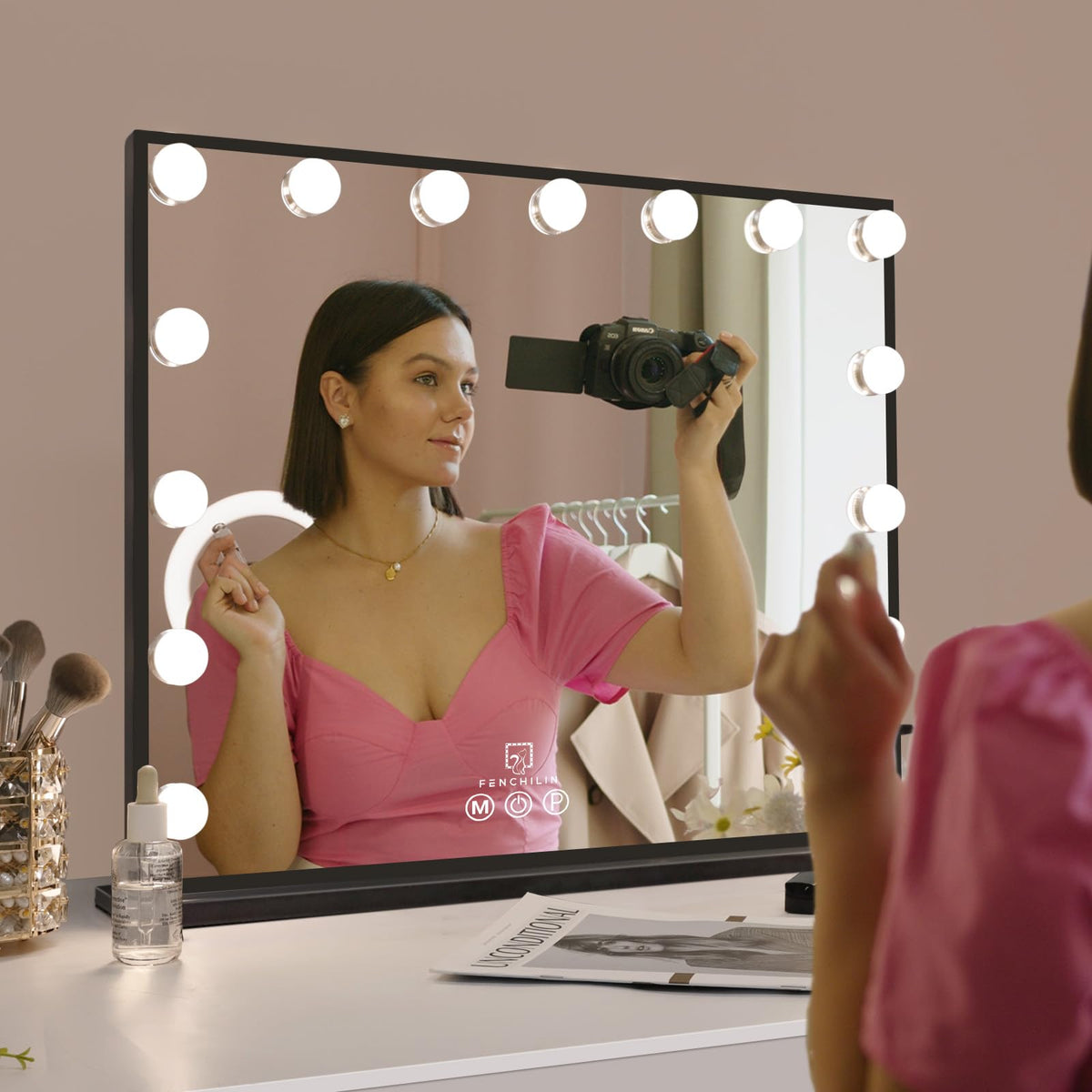 FENCHILIN mirror with detachable base and wall mounting options