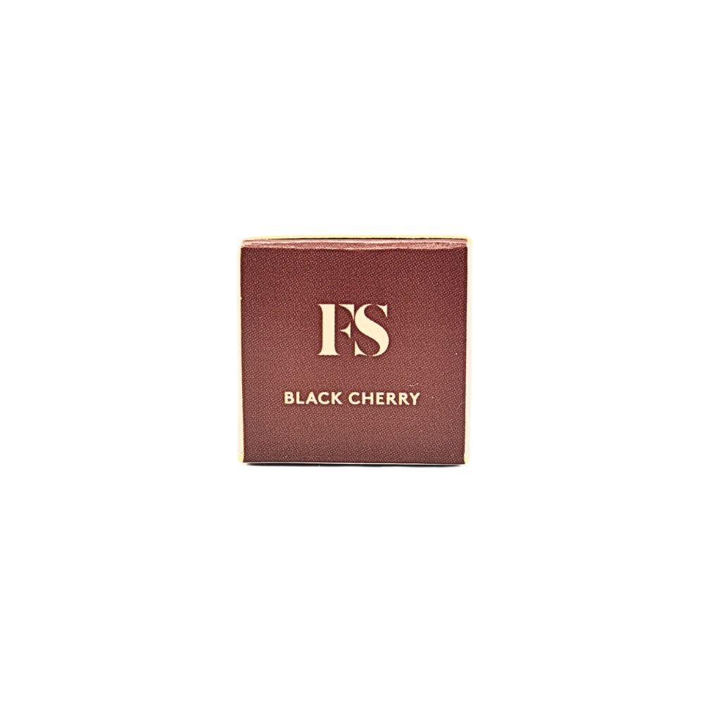 Fenty Beauty Treatz lip oil ingredients include jojoba and rosehip for nourishment.