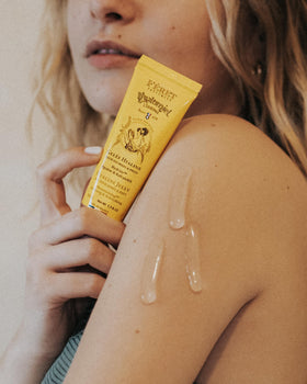 Feret Parfumeur Le Hyalomiel Gel highlights organic French honey in the formula