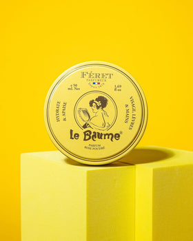Feret Parfumeur powdery rose scent lingers softly after application.