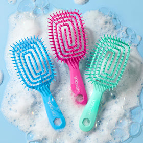 FHI Heat UNbrush Flex teal detangler ready for daily use