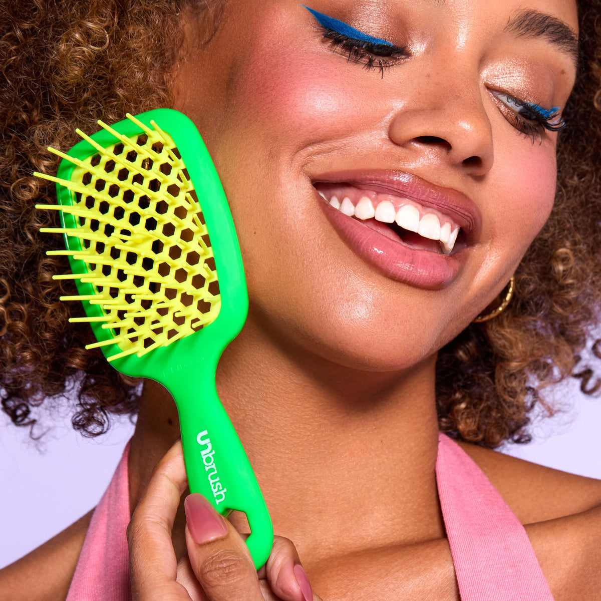 FHI Heat UNbrush Mini Neon Lemon Lime, easy-clean design for quick maintenance.