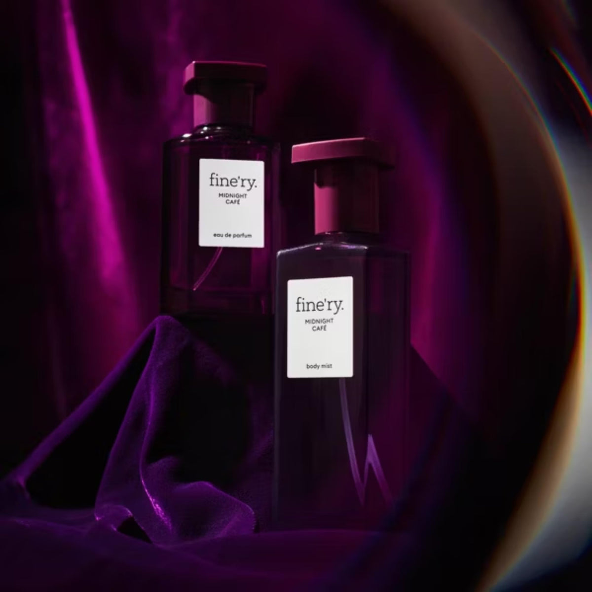Fine'ry Jasmine Gourmand spray-nozzle close-up for quick pulse-point refresh.