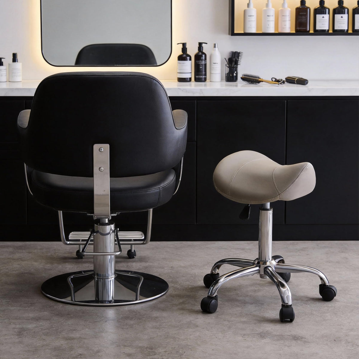 FIRAVOE seat promotes 135+ degree hip angle for better posture during work.