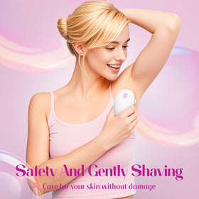 Fishcovers anti-slip grip razor ensuring secure handling in the shower.