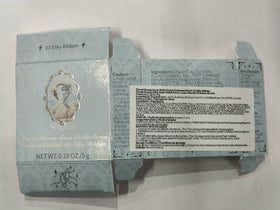 Flower Knows 3D swan embossing adds luxury to display.