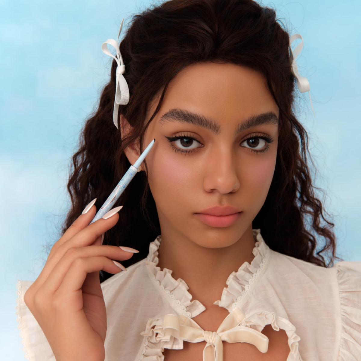 Flower Knows Bunny Garden Gel Eyeliner retractable tip for precise, mess-free application.