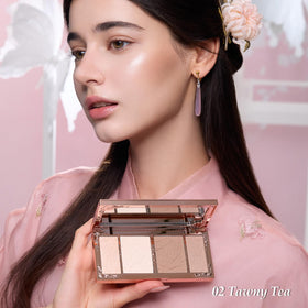 Flower Knows Butterfly Cloud Collar palette-shades deliver natural highlight and defined contour.
