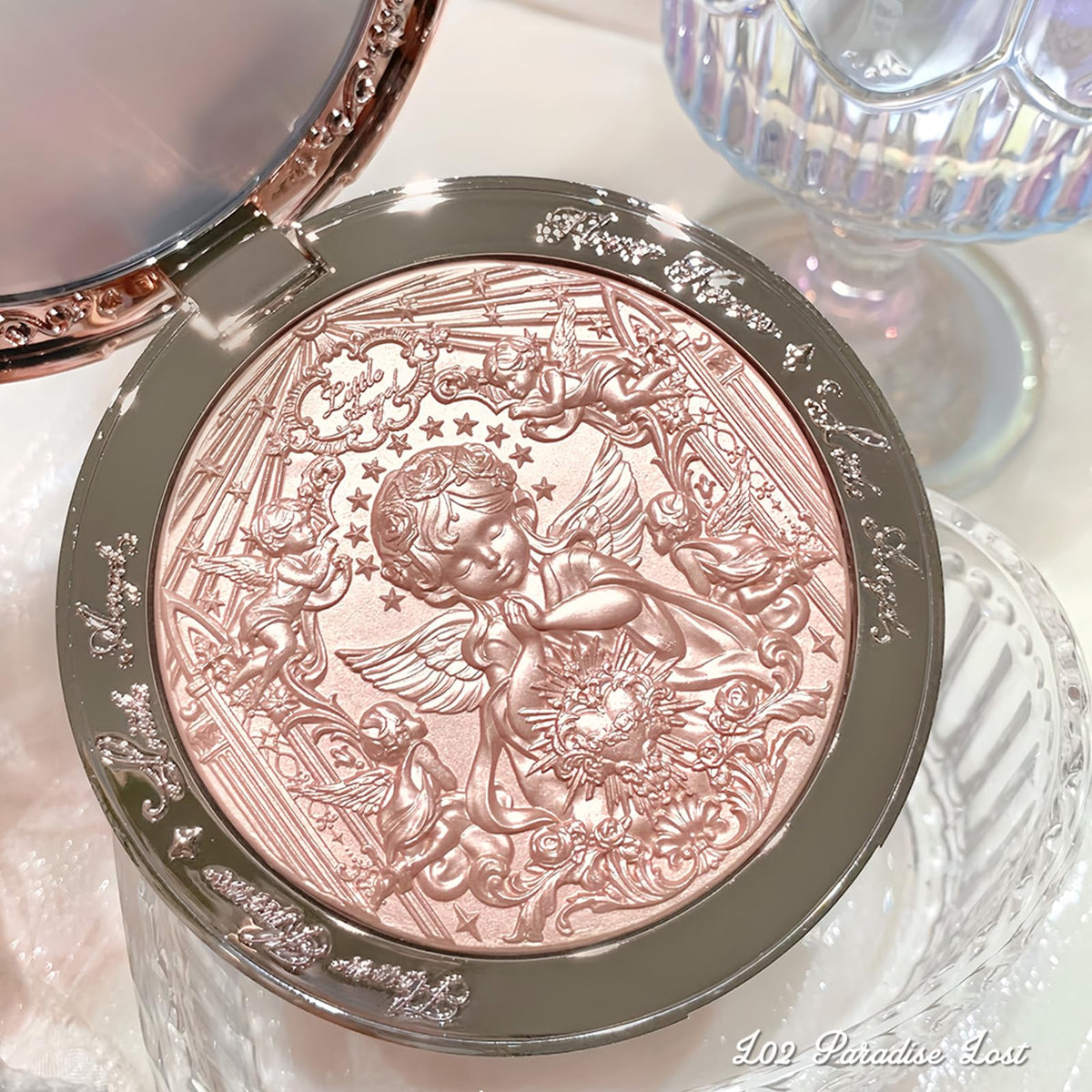 Flower Knows Little Angel Powder detail captures rose-gold shimmer up close