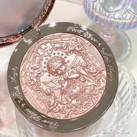 Flower Knows Little Angel Powder detail captures rose-gold shimmer up close