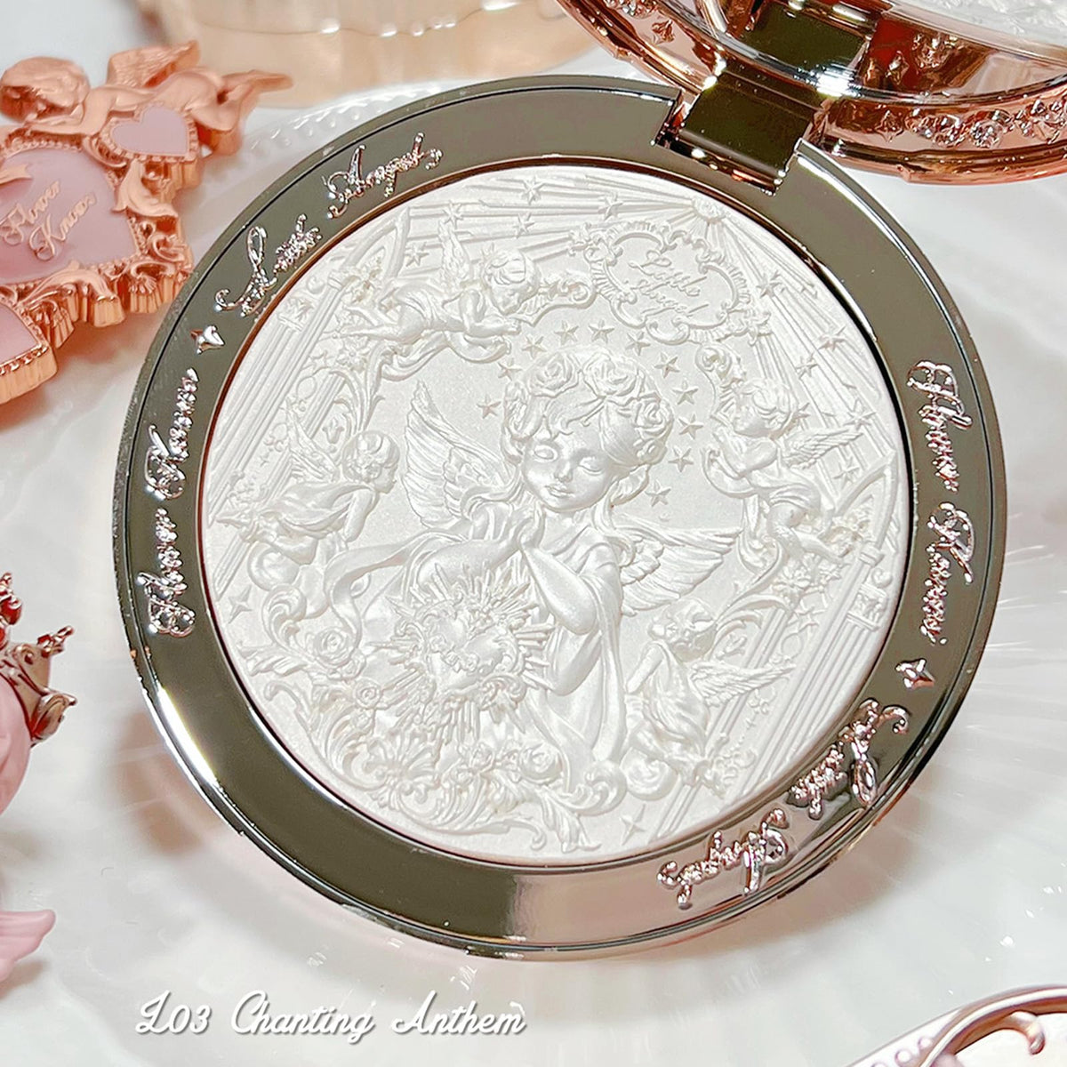 Flower Knows Little Angel Highlighter enhances cheekbones and shoulders with gentle glow