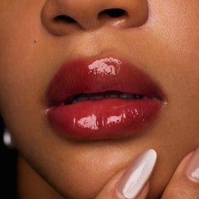 Flower Knows Shells Jewel Nourishing Lip Glaze moisturizing oil nourishes lips