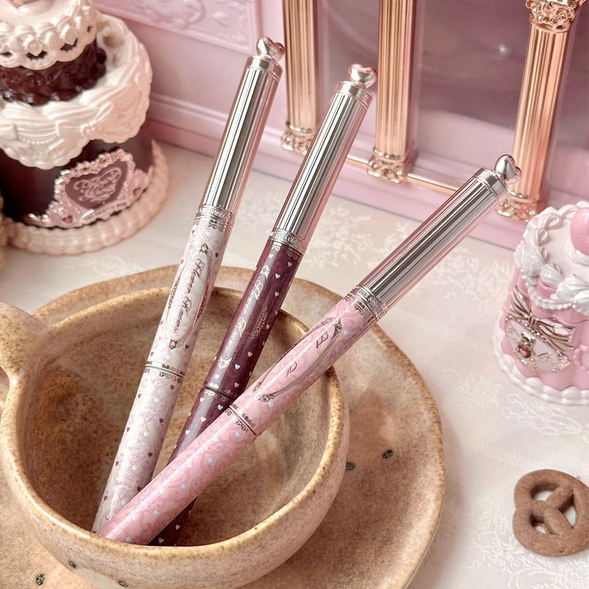 01 Taupe Brown shade from Flower Knows Sweetie Bear range for definition.