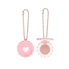 Flower Knows Sweetie Bear Eyeshadow Stardust Cocoa delivers a pearly glow for everyday looks.