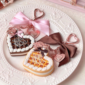 Flower Knows Sweetie Bear heart waffle texture adds whimsical charm to routine