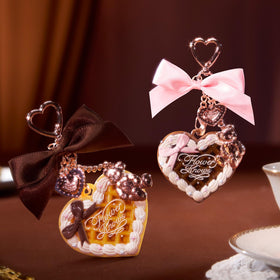Flower Knows Sweetie Bear infused with macadamia, camellia, jasmine extracts for skin comfort