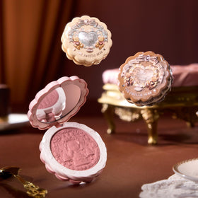 Flower Knows Silk Satin Blush close-up shows lightweight, long-wearing texture.