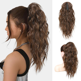 Flufymooz pony extension clip demonstrates quick attachment for instant volume and natural look