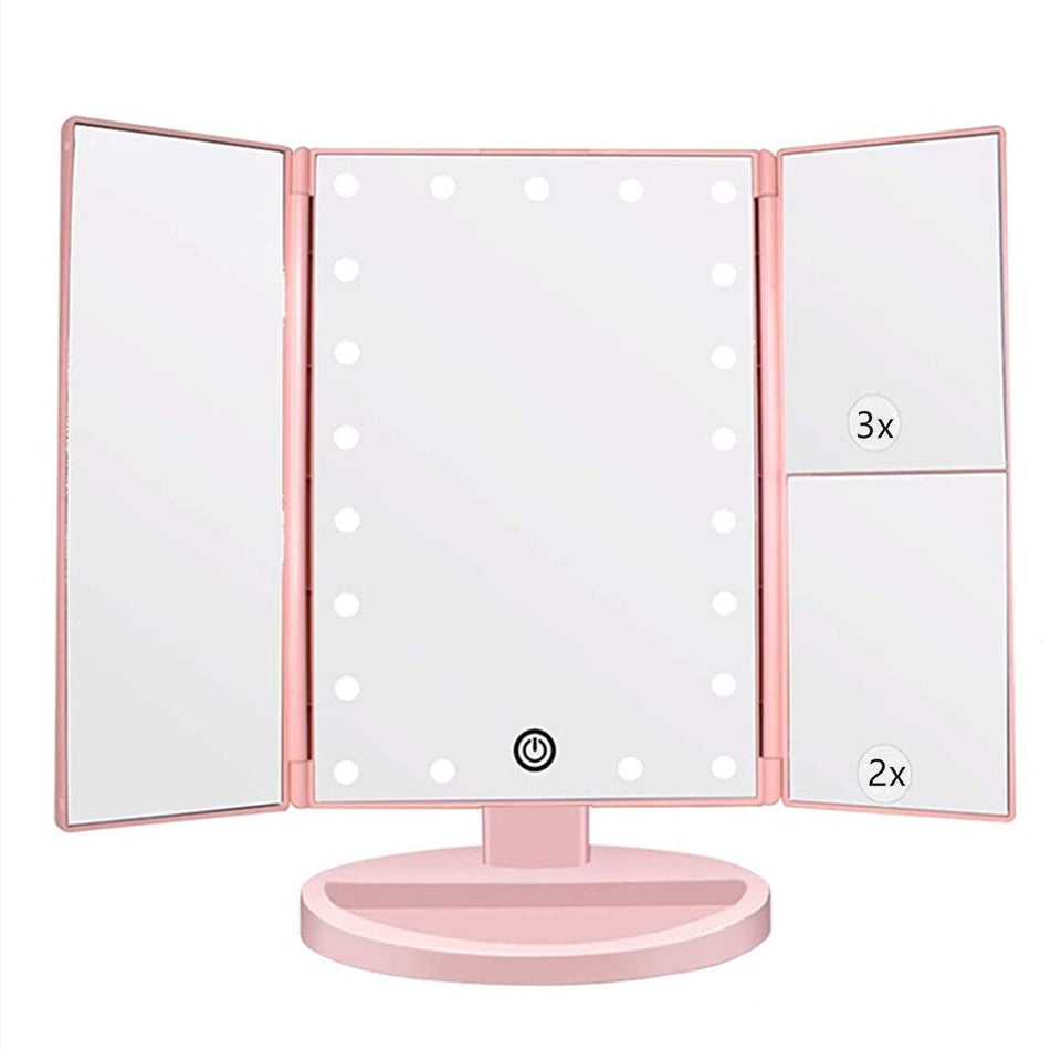 Flymiro tri-fold lighted mirror center view at 1x magnification for true-to-life skin detail.