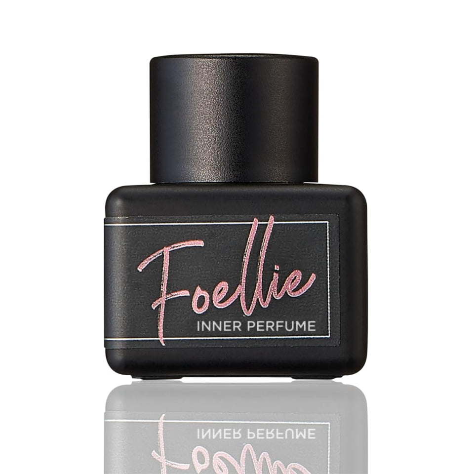 Foellie Inner Perfume Eau De Bijou bottle cap showing subtle scent control.