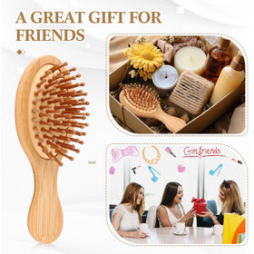 FoldTier detangling glide suitable for straight, curly, and fine hair types.