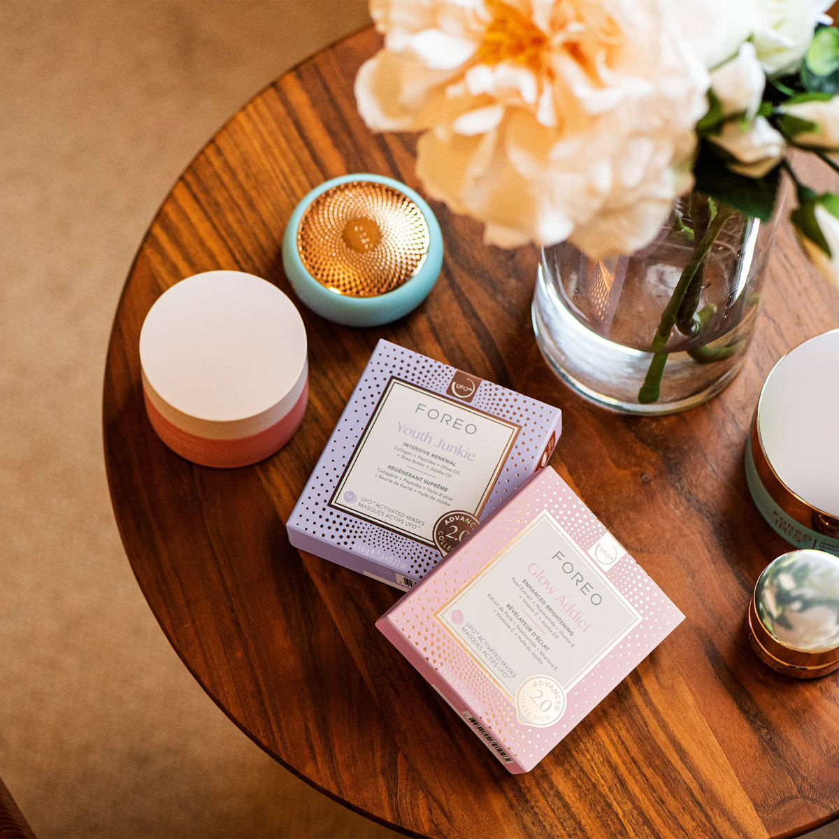 FOREO shea butter and jojoba oil formula promotes nourished, refreshed skin