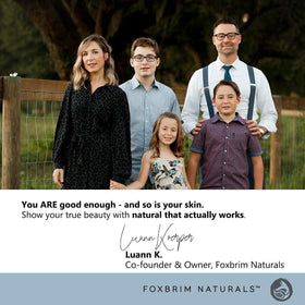 Foxbrim Naturals hydration-closeup showcases aloe and hyaluronic feel.