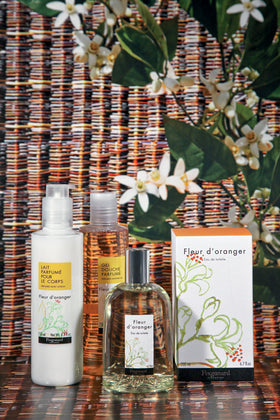 Fragonard Fleur d'Oranger fragrance application spray enables easy use.