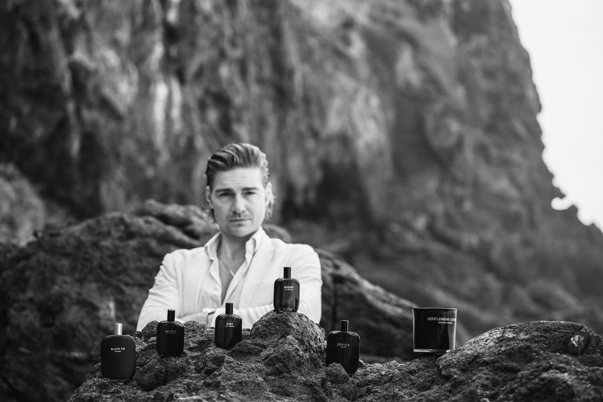 Fragrance One Black Tie Extrait de Parfum packaging, ideal gift-ready presentation for sophisticated occasions.