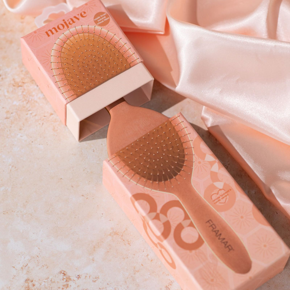 FRAMAR detangler removes knots without ripping or snagging