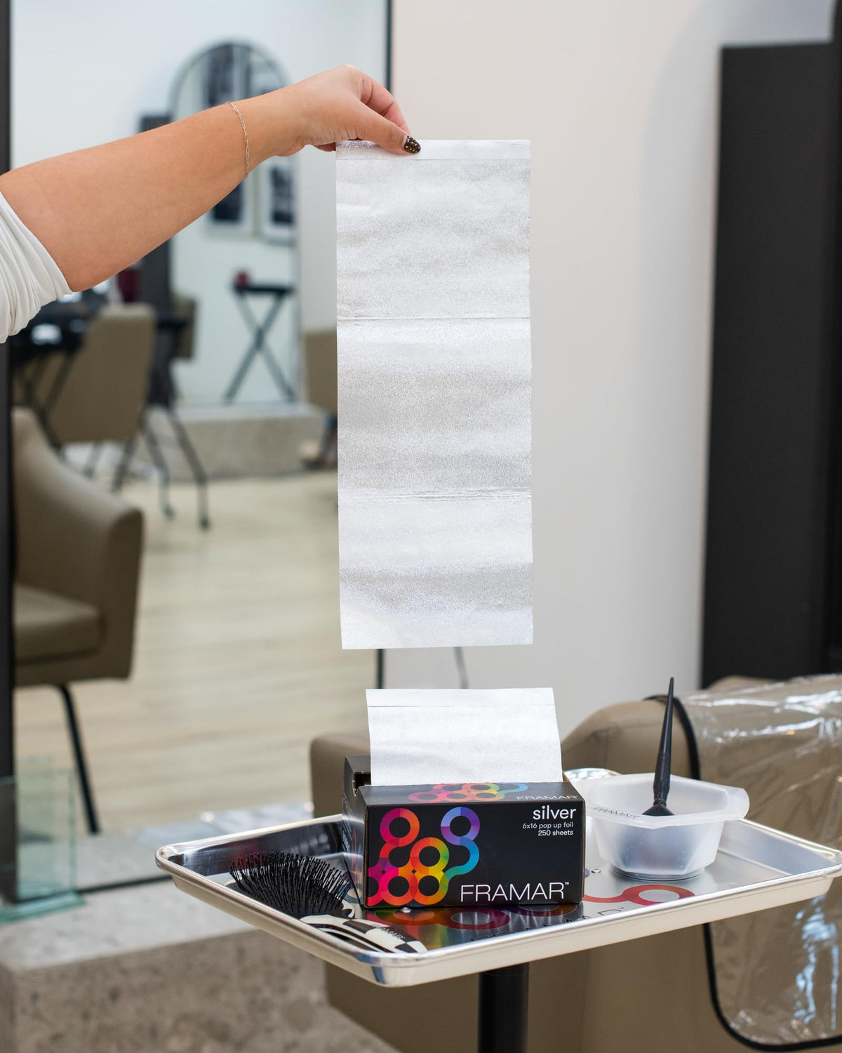 Framar long hair friendly 6x16 foil provides extra wrapping room.