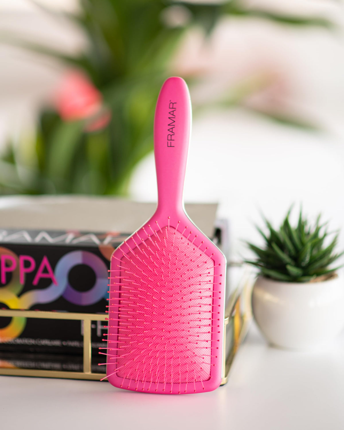 Framar paddle brush daily-use for quick detangling