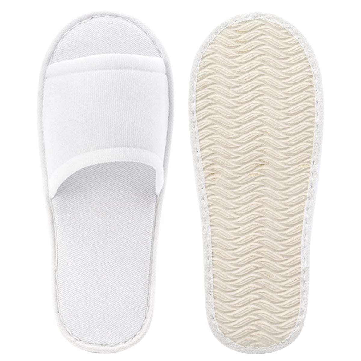 Frcctre travel slippers are lightweight and portable for on-the-go guests.