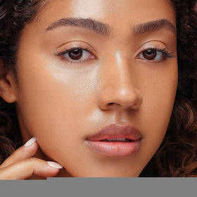 Freck Beauty RICH Babe prickly pear oil detail highlights calming redness and barrier support.