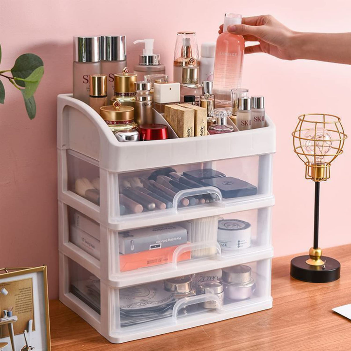 Freebirdly makeup organizer arc three drawers store eye shadows and brushes.