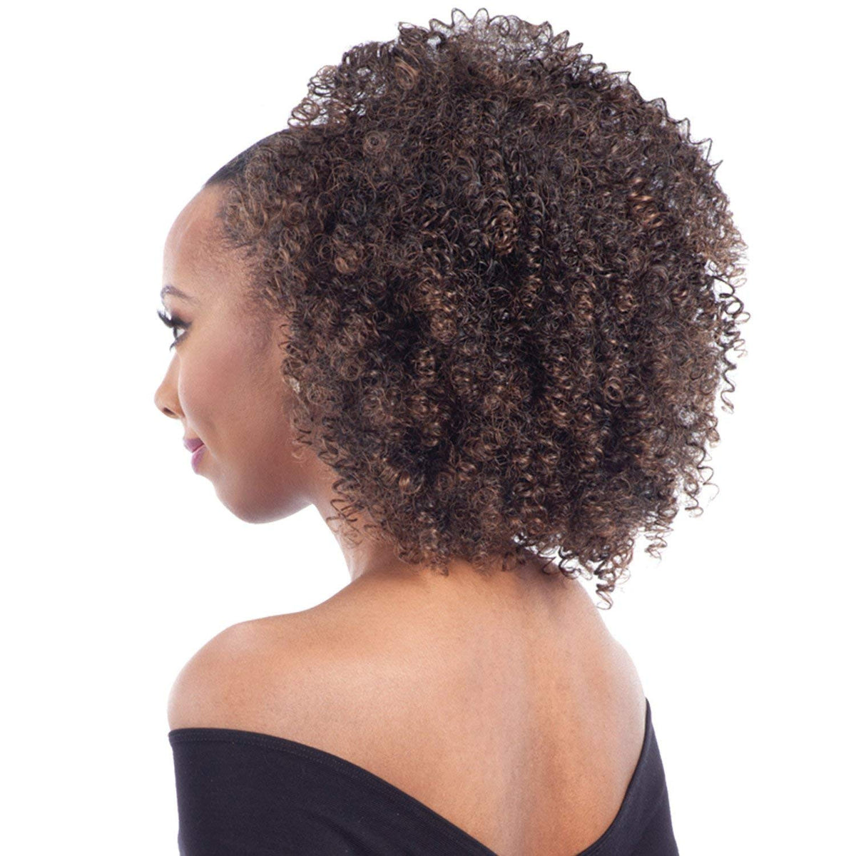 Model wearing FreeTress Equal drawstring ponytail for Bohemian style