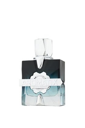 Frostbite Aromatix cap detail with metallic accent signaling premium fragrance.
