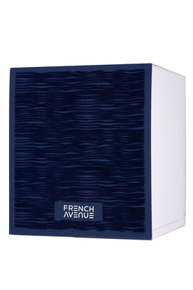 French Avenue Lumiere Garcon EDP spray action demonstrating easy mist