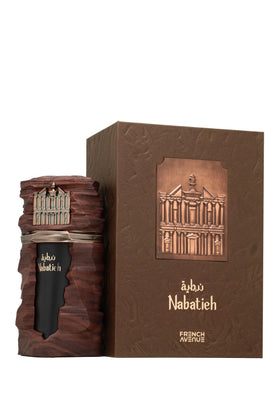 Base notes spotlight tonka bean, cedarwood, and smoky accents for lasting warmth.