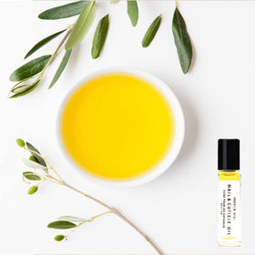 Ingredient emphasis: tamanu, pomegranate, and hemp seed oils.